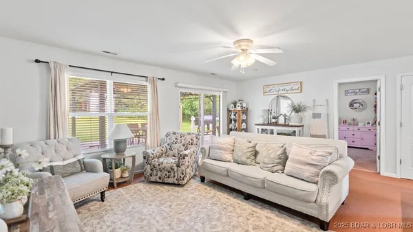 $270,000 | 3 Mary Drive, Kaiser, MO 65047