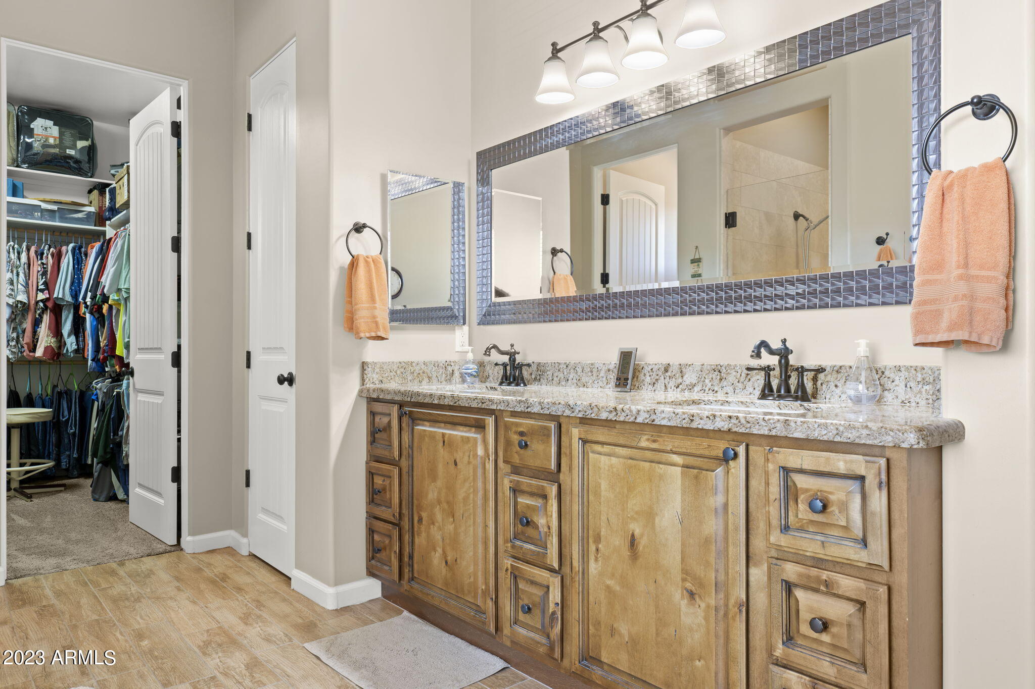 921 East Irvine Road Phoenix, AZ 85086 - Photo 15 of 47