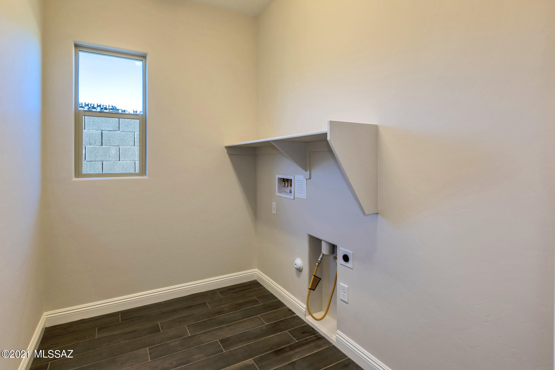 677 East Romsdalen Road East Tucson, AZ 85755 - Photo 32 of 44