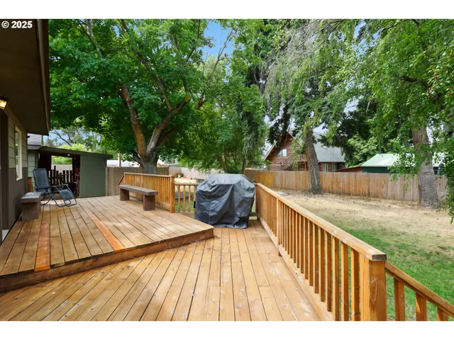 a view of deck with patio