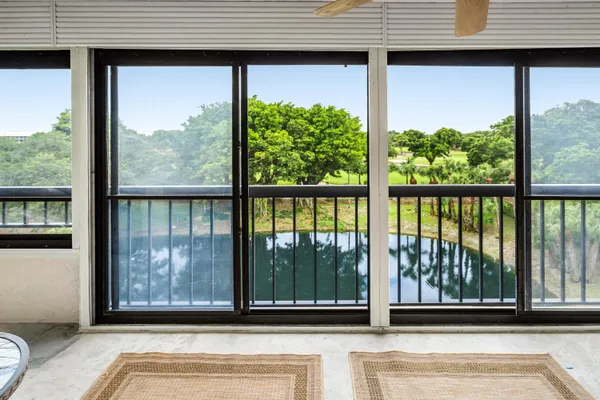 $195,000 | 6620 Boca Del Mar Drive, Unit 507, Boca Raton, FL 33433