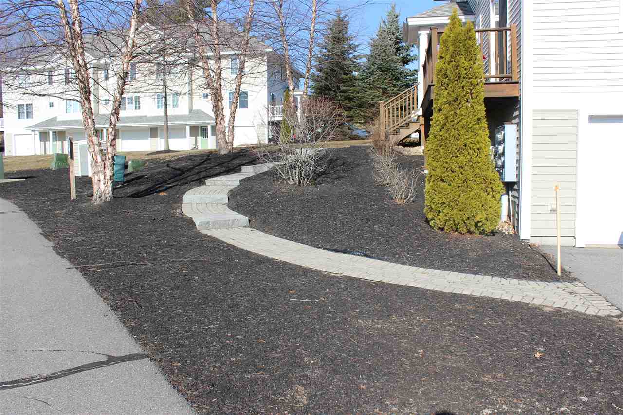 2 Stonewall Way, Unit B Exeter, NH 03833 - Photo 3 of 23 Gallery Image 3