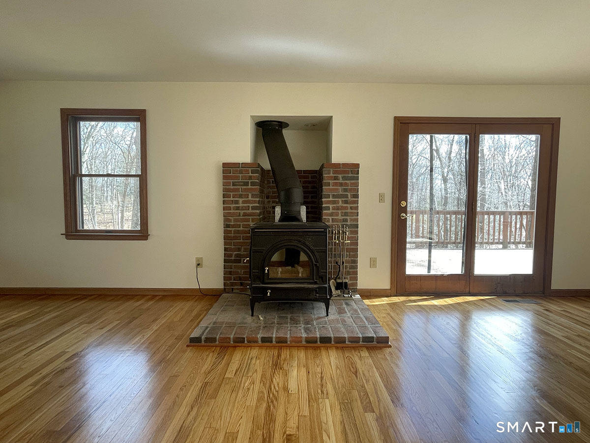 1315 Purchase Brook Road Southbury, CT 06488 - Photo 9 of 41