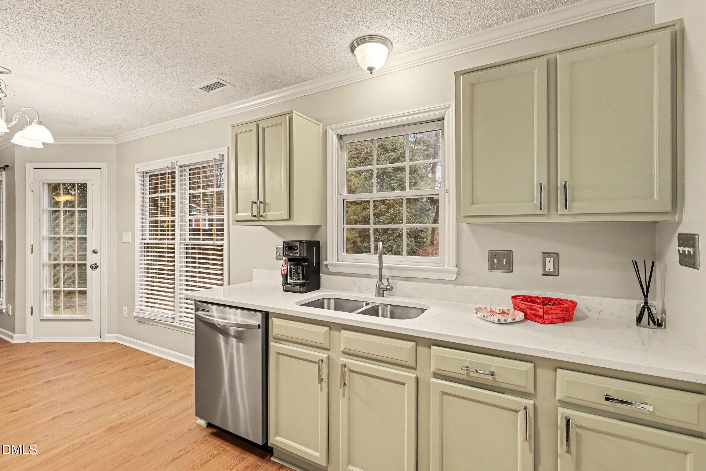 109 Gatepost Lane Cary, NC 27513 - Photo 6 of 43 011_file_4480