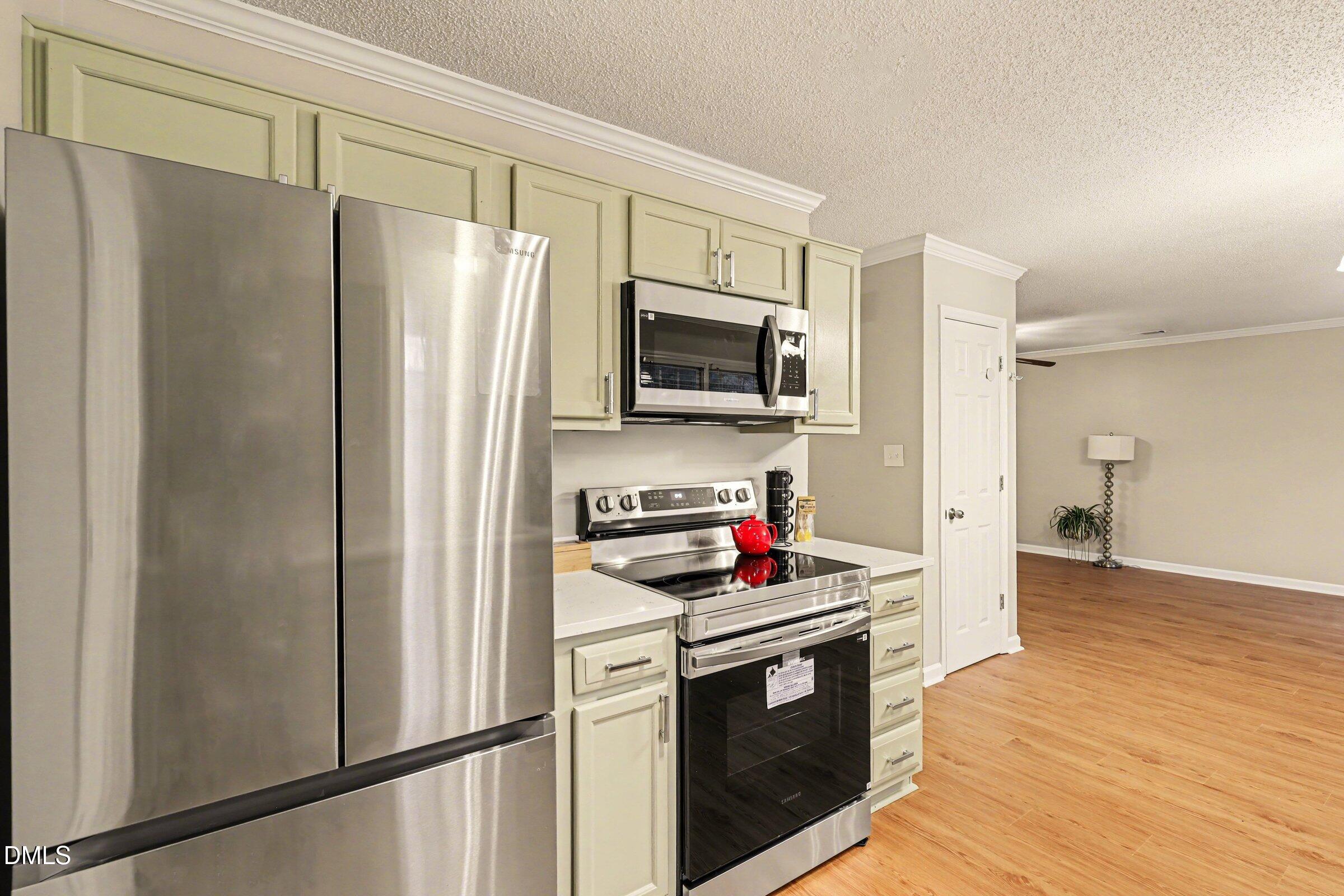 109 Gatepost Lane Cary, NC 27513 - Photo 9 of 43 012_file_4682