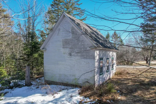 $140,000 | 140 Needle's Eye Road, Lamoine, ME 04605