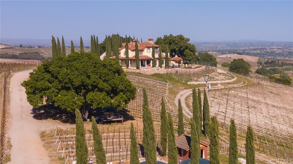 2380 Live Oak Road Paso Robles, CA 93446 - Photo 5 of 20 a view of a city with an ocean view