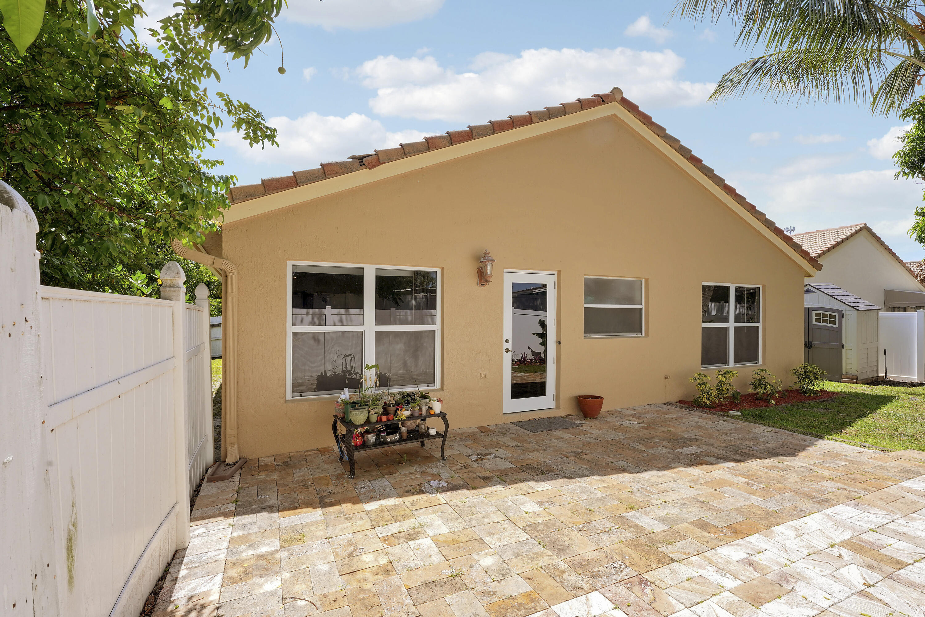 1017 Fosters Mill Road Boynton Beach, FL 33436 - Photo 36 of 44 House-24