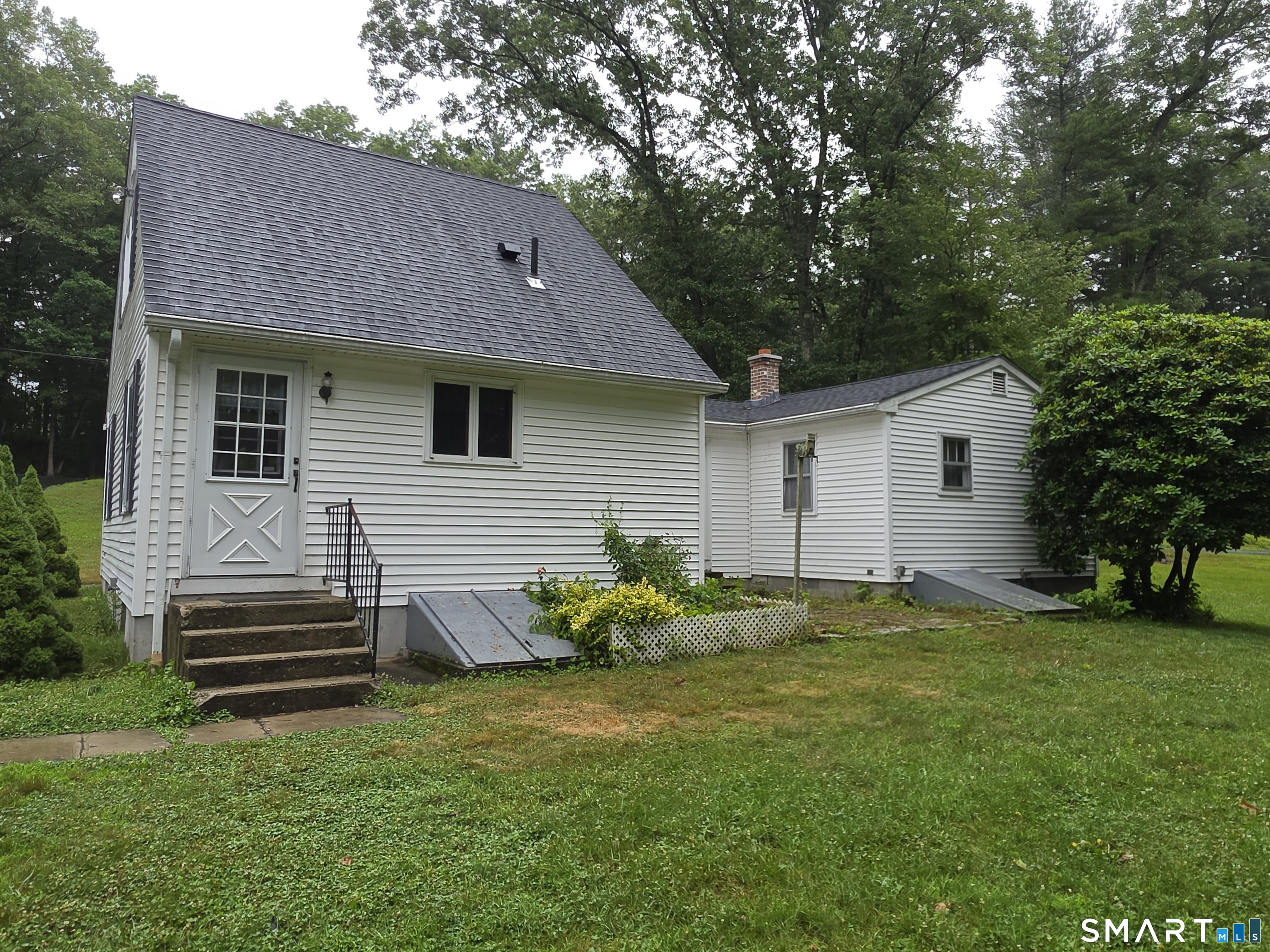 314 Brickyard Road Thompson, CT 06255 - Photo 3 of 26