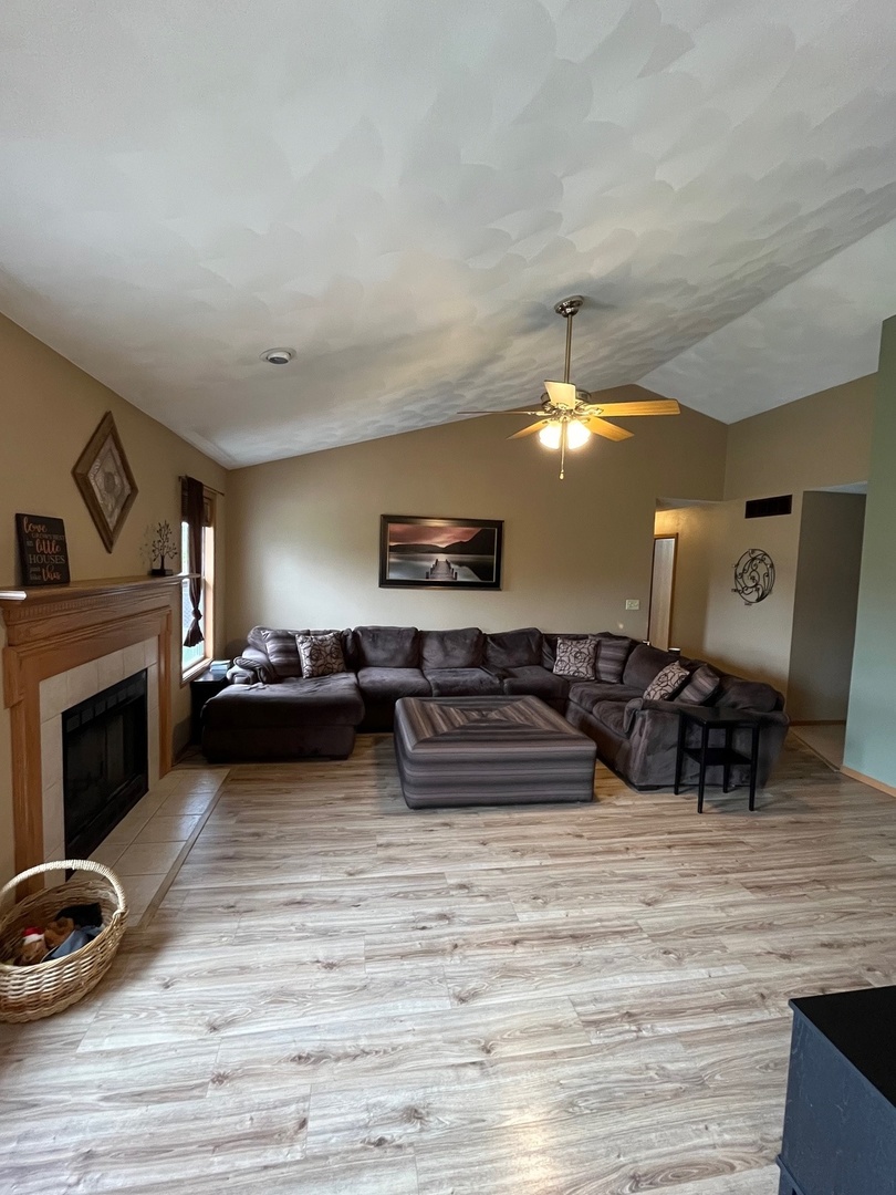 2096 Edge Rock Road Rockton, IL 61072 - Photo 7 of 26