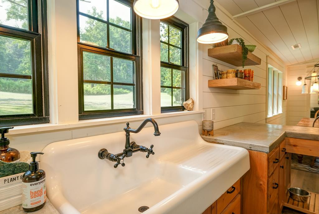605 Shoal Creek Road Murphy, NC 28906 - Photo 13 of 75 Gallery Image 13