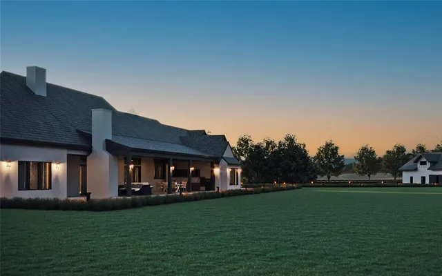 a view of house with garden space