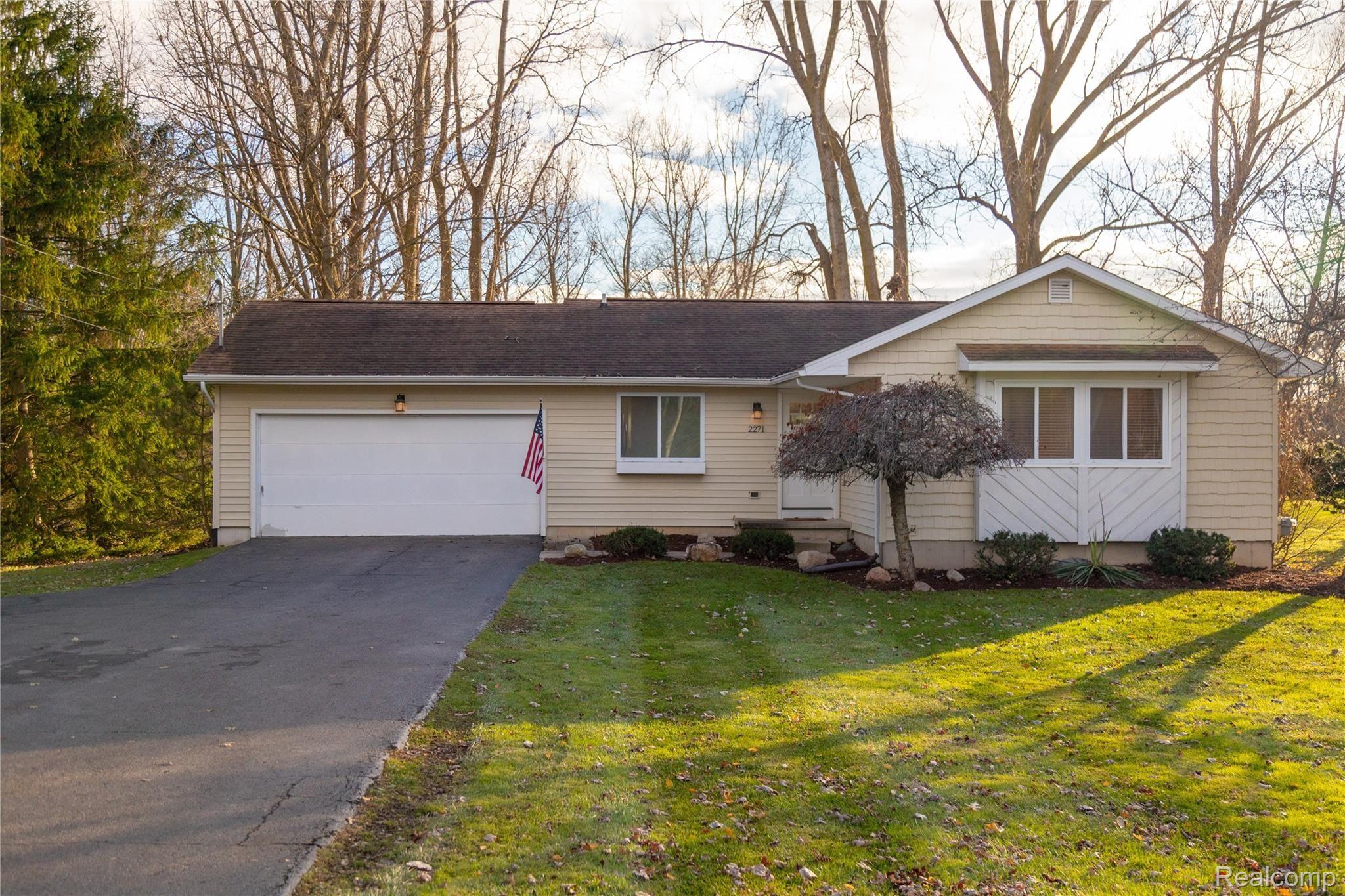 2271 Haslett Road East Lansing, MI 48823 - Photo 1 of 48 Final-42.jpg