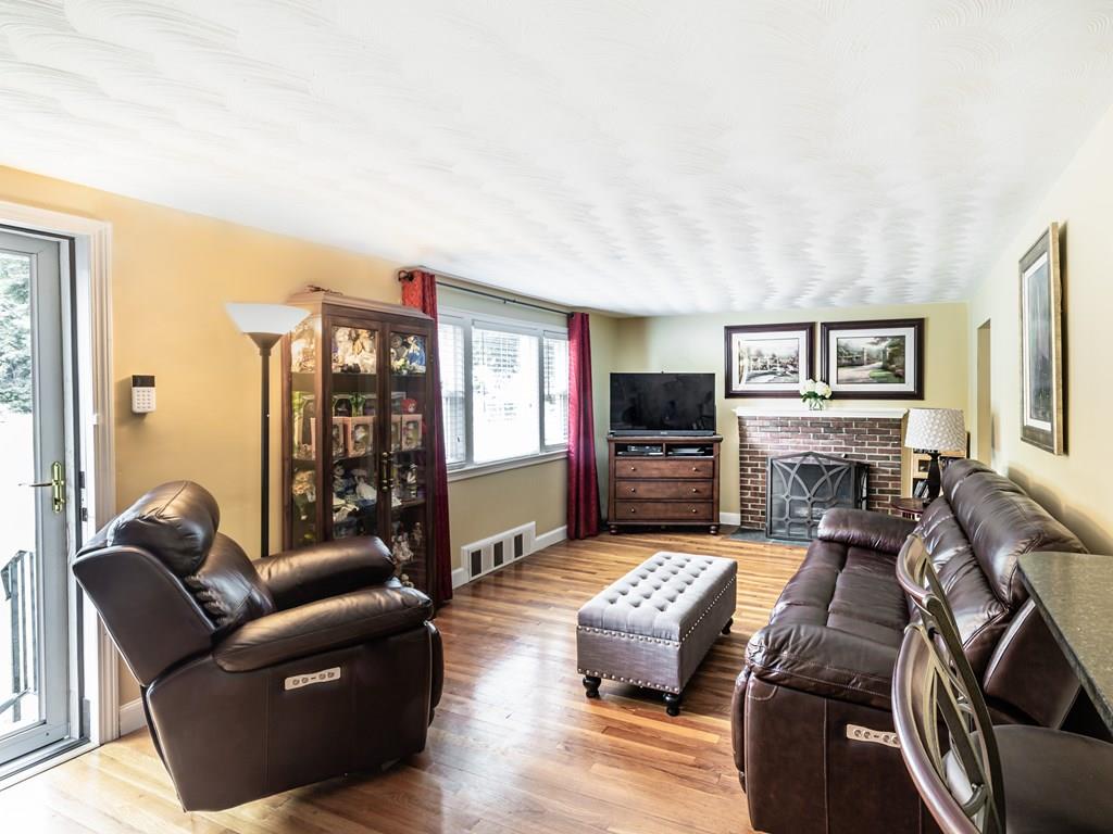 8 Mark Road Sharon, MA 02067 - Photo 7 of 24 Gallery Image 7