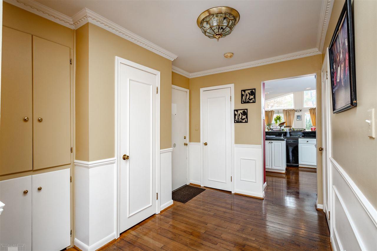 1131 North Renaud Road Grosse Pointe Woods, MI 48236 - Photo 6 of 46