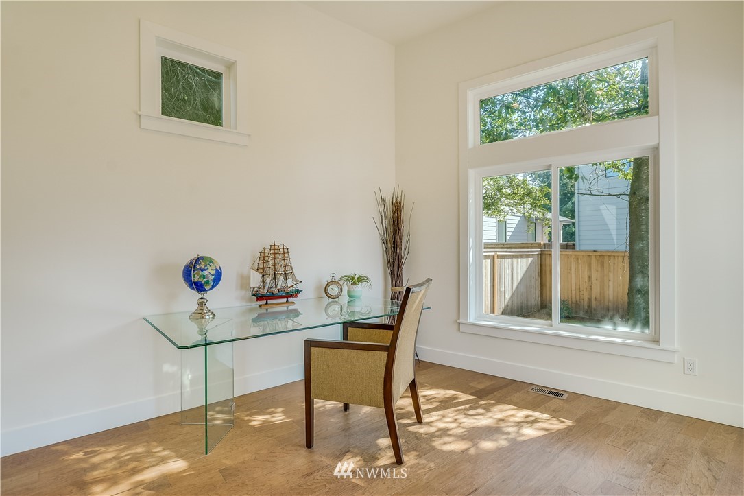 2814 Park Avenue North Renton, WA 98056 - Photo 22 of 25 Gallery Image 22