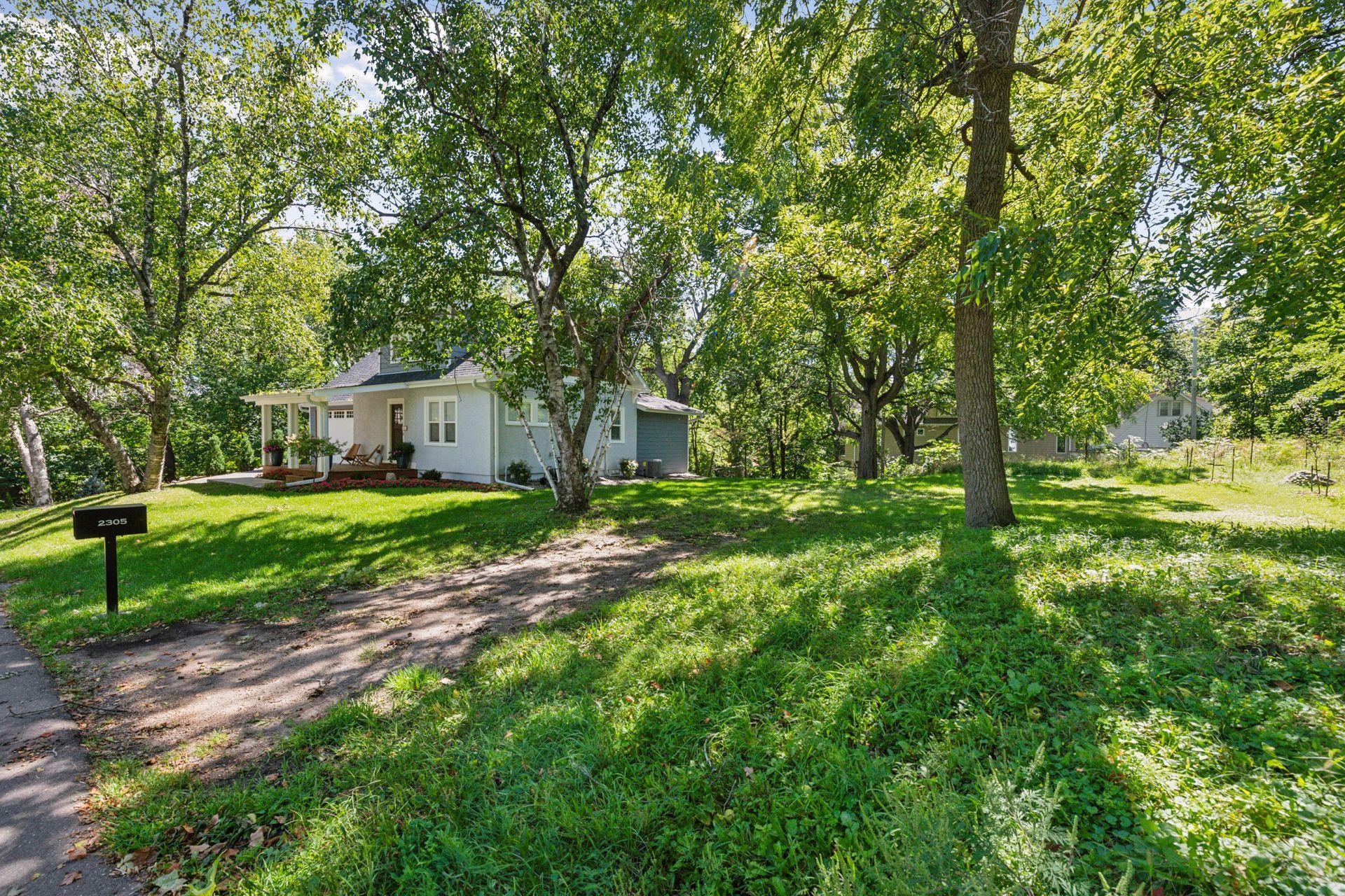 2305 Bayview Place Orono, MN 55391 - Photo 5 of 58