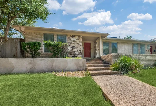 $2,750 | 7434 Wellcrest Drive, Dallas, TX 75230