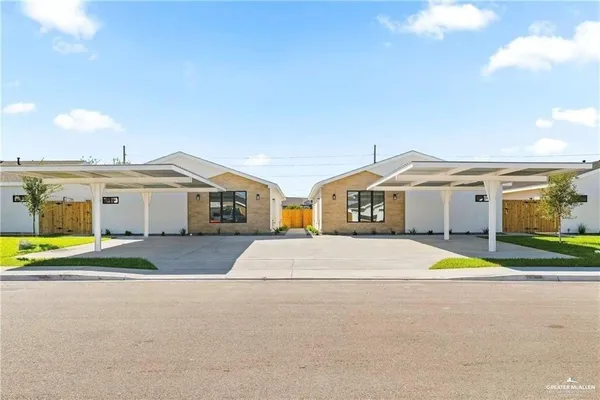 $1,150 | 2108 East San Andrea Street, Unit 1, Edinburg, TX 78542