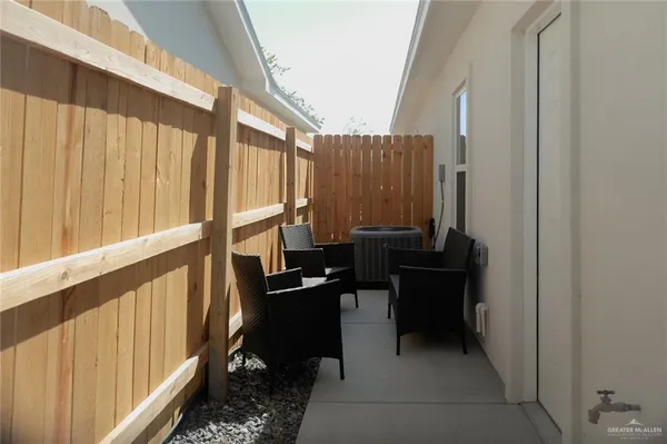 $1,150 | 2108 East San Andrea Street, Unit 1, Edinburg, TX 78542