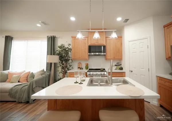 $1,150 | 2108 East San Andrea Street, Unit 1, Edinburg, TX 78542