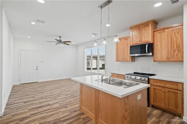 $1,150 | 2108 East San Andrea Street, Unit 1, Edinburg, TX 78542