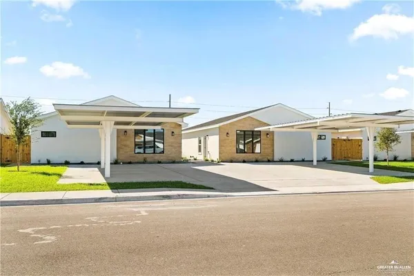 $1,150 | 2108 East San Andrea Street, Unit 1, Edinburg, TX 78542