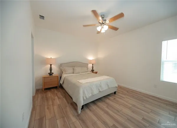 $1,150 | 2108 East San Andrea Street, Unit 1, Edinburg, TX 78542