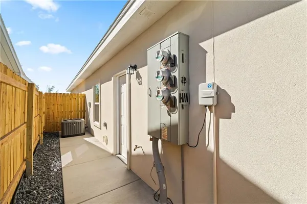 $1,150 | 2108 East San Andrea Street, Unit 1, Edinburg, TX 78542