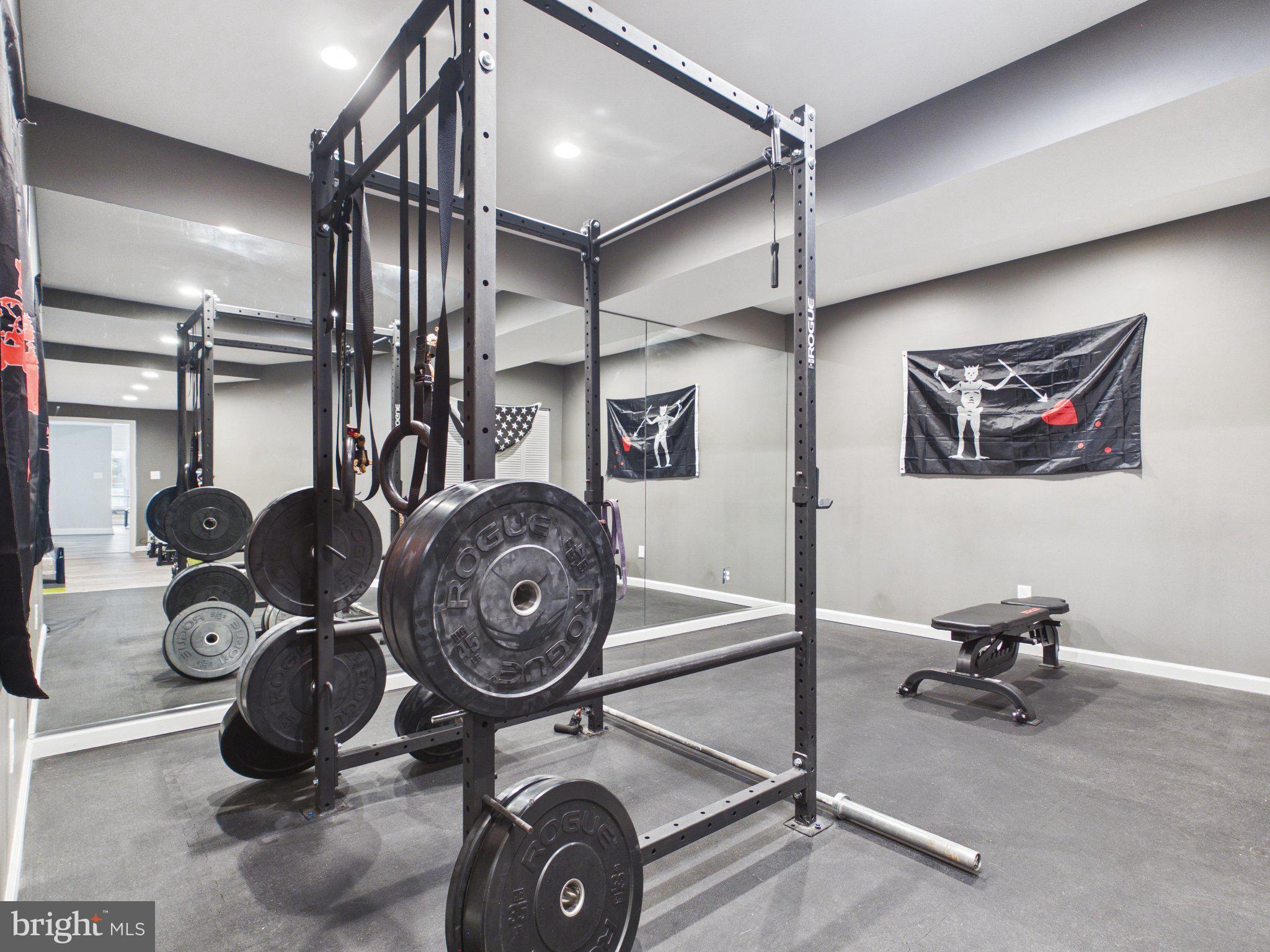 38565 Piggott Bottom Road Hamilton, VA 20158 - Photo 52 of 85 a view of a room with gym equipment