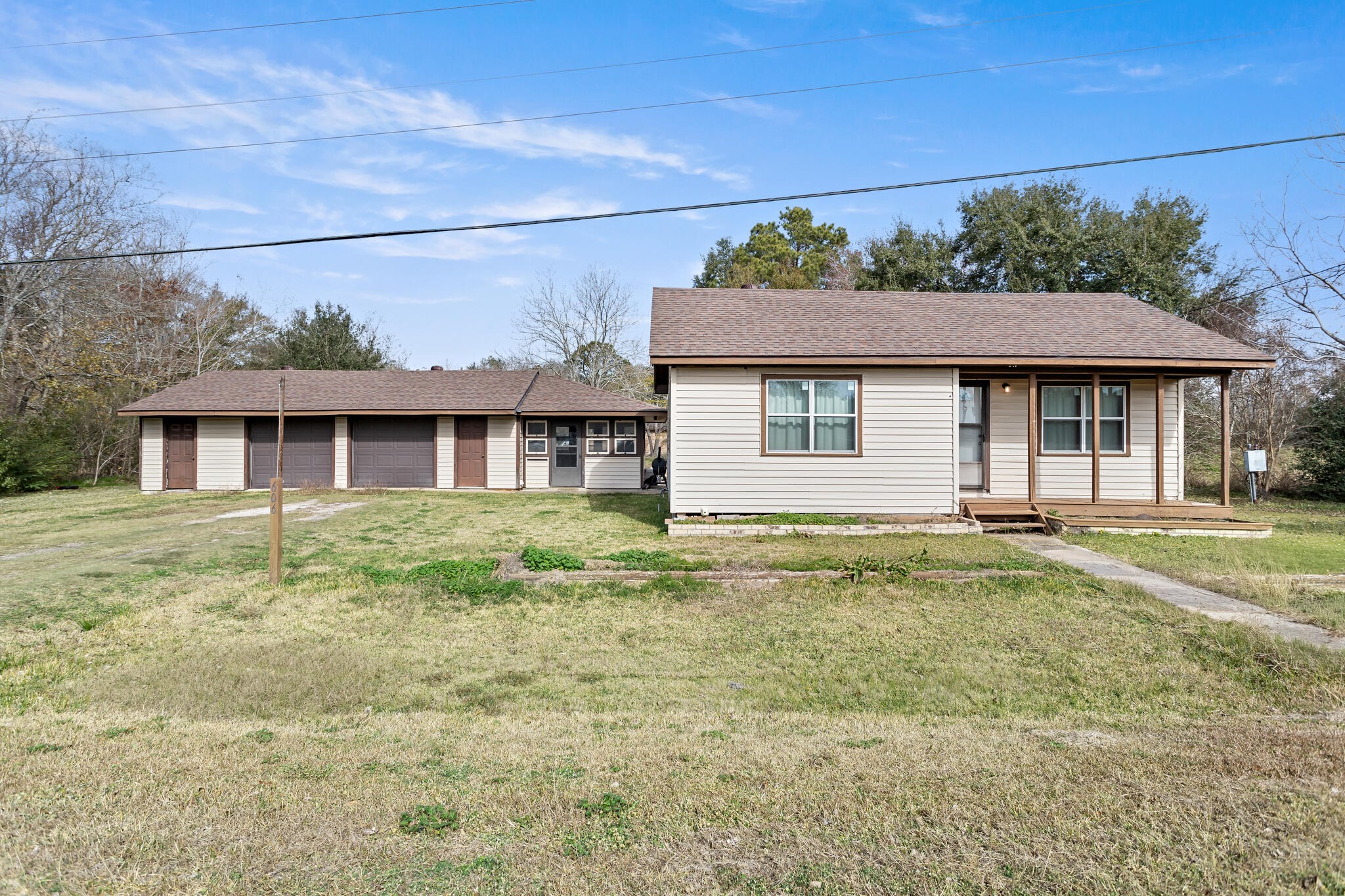 606 Ave A Winnie, TX 77665 - Photo 2 of 27