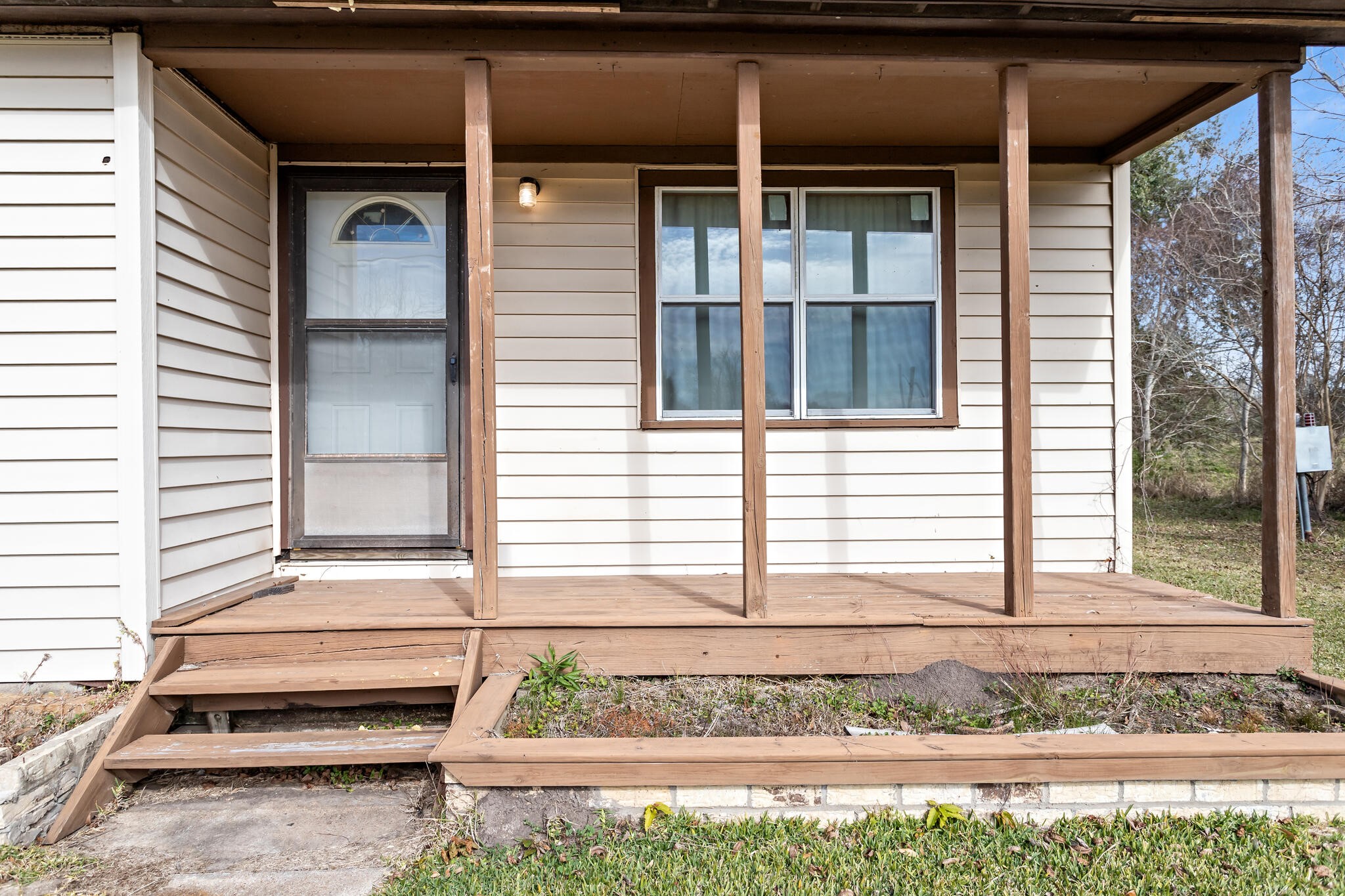 606 Ave A Winnie, TX 77665 - Photo 5 of 27