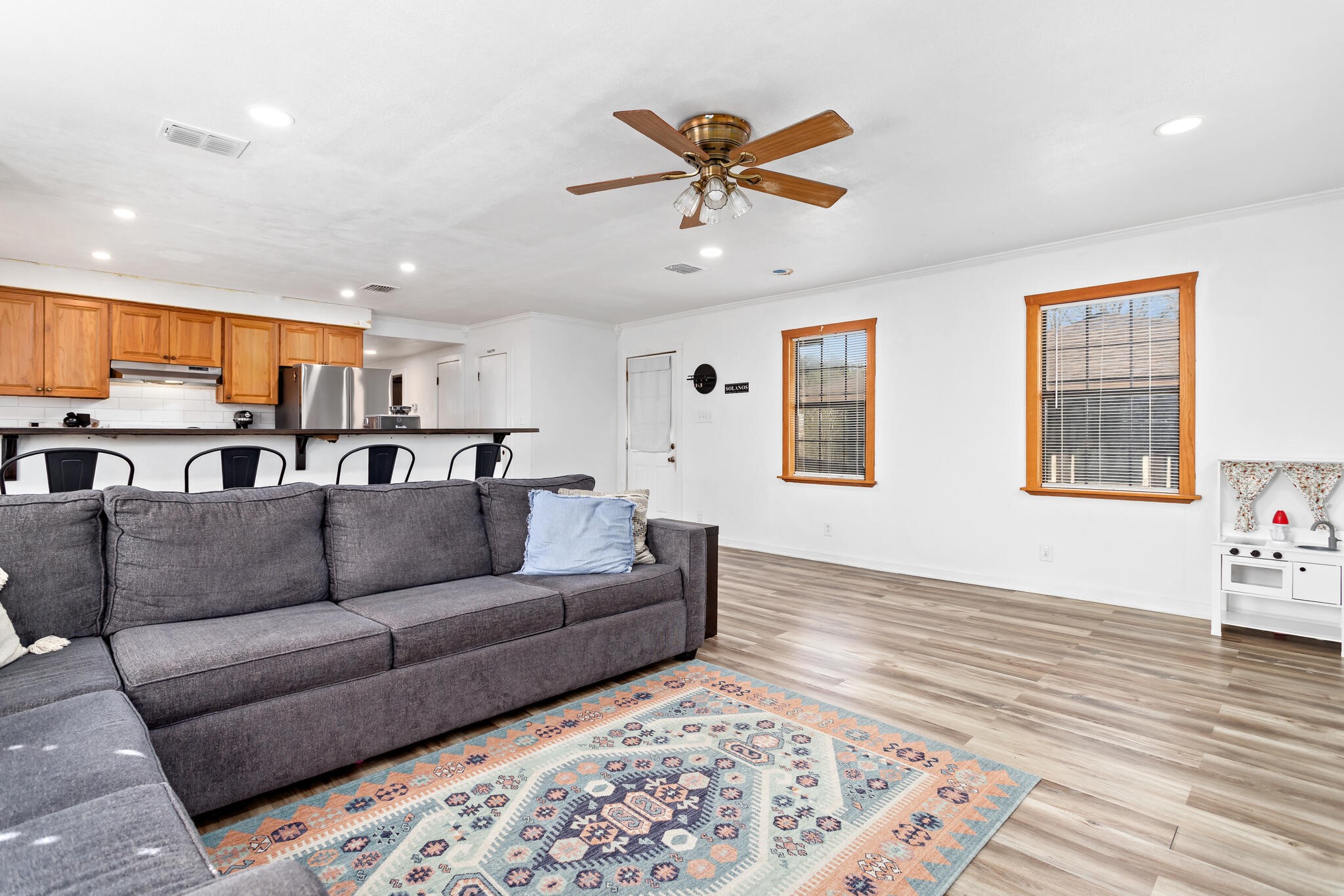 606 Ave A Winnie, TX 77665 - Photo 9 of 27