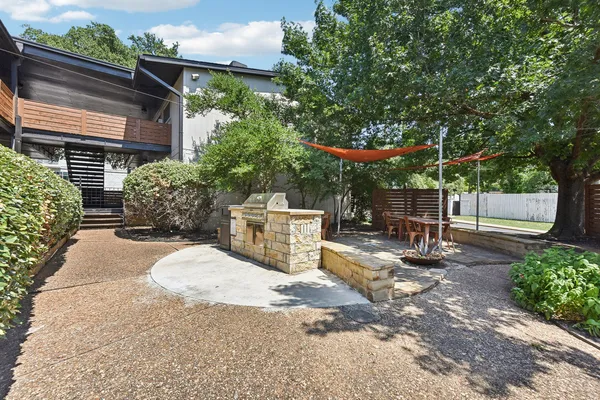 $1,224 | 1302 West 24th Street, Unit B202, Austin, TX 78705