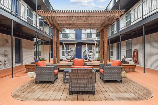 $1,224 | 1302 West 24th Street, Unit B202, Austin, TX 78705