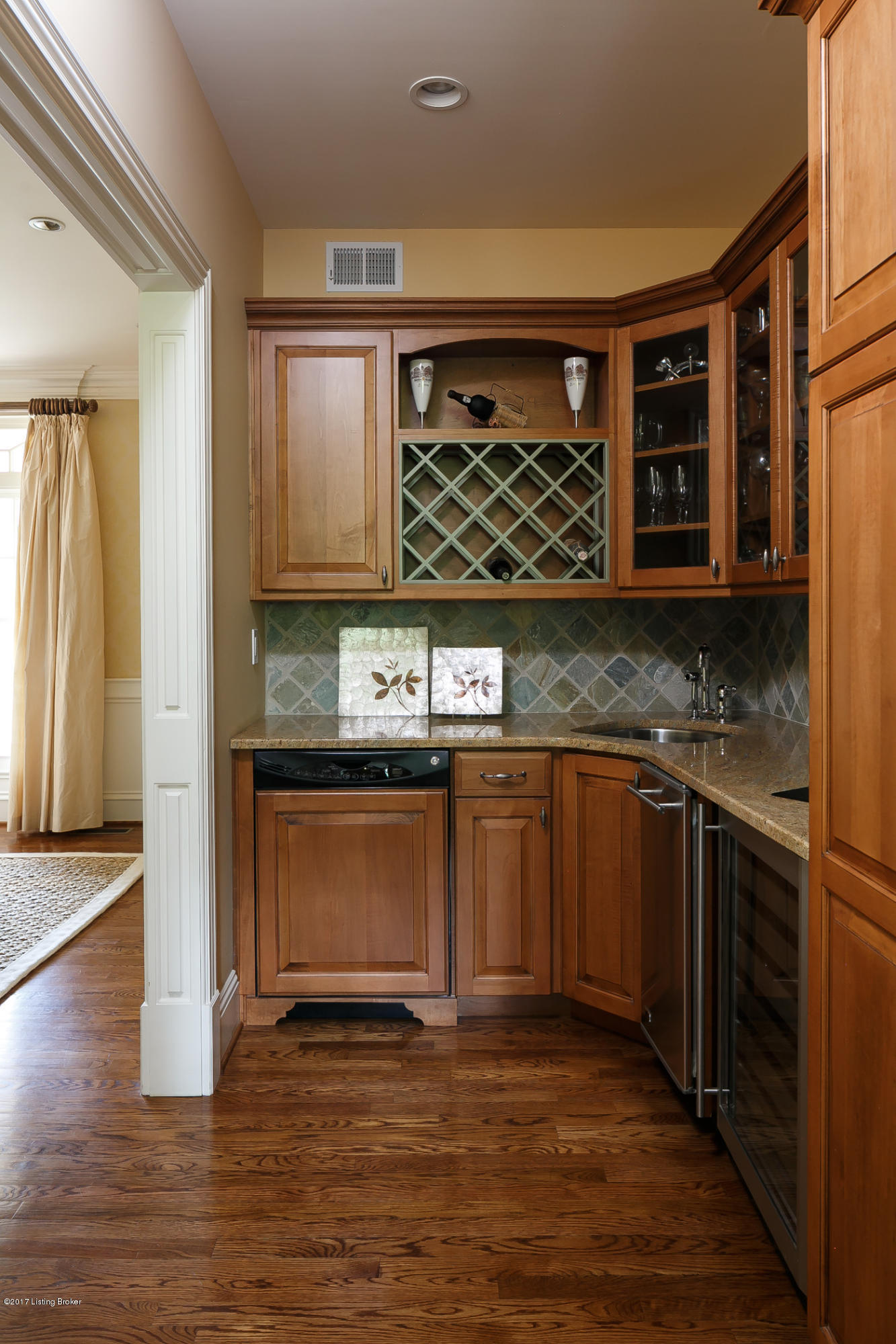 345 Mockingbird Valley Road Louisville, KY 40207 - Photo 17 of 45 Tim Furlong Jr. - J Jorgensen - Mockingb