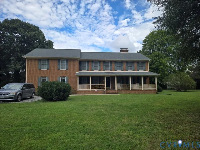 $450,000 | 2660 North Oak Lane, West Point, VA 23181
