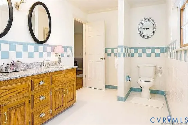 $450,000 | 2660 North Oak Lane, West Point, VA 23181