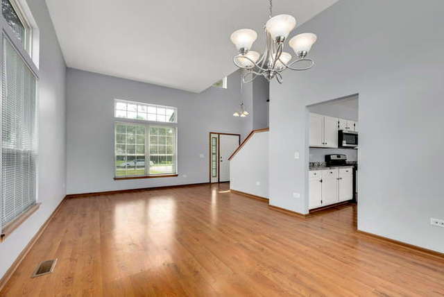 1758 Red Bud Road Bolingbrook, IL 60490 - Photo 6 of 25