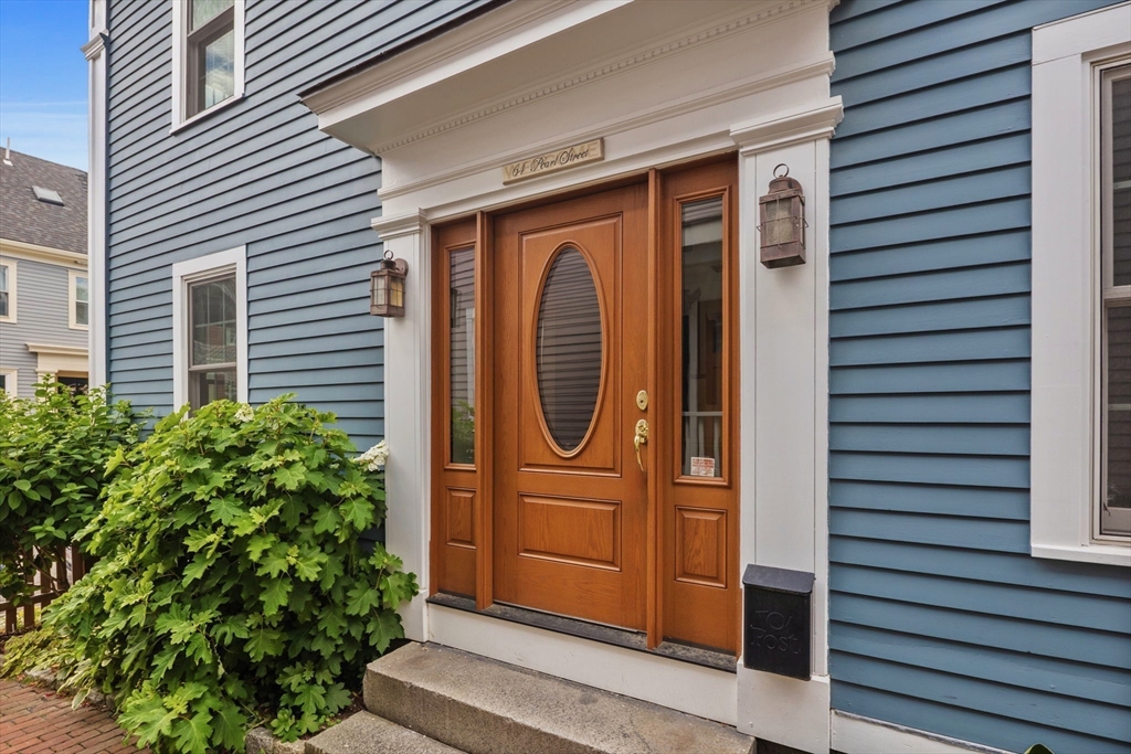 64 Pearl Street Boston, MA 02129 - Photo 2 of 29