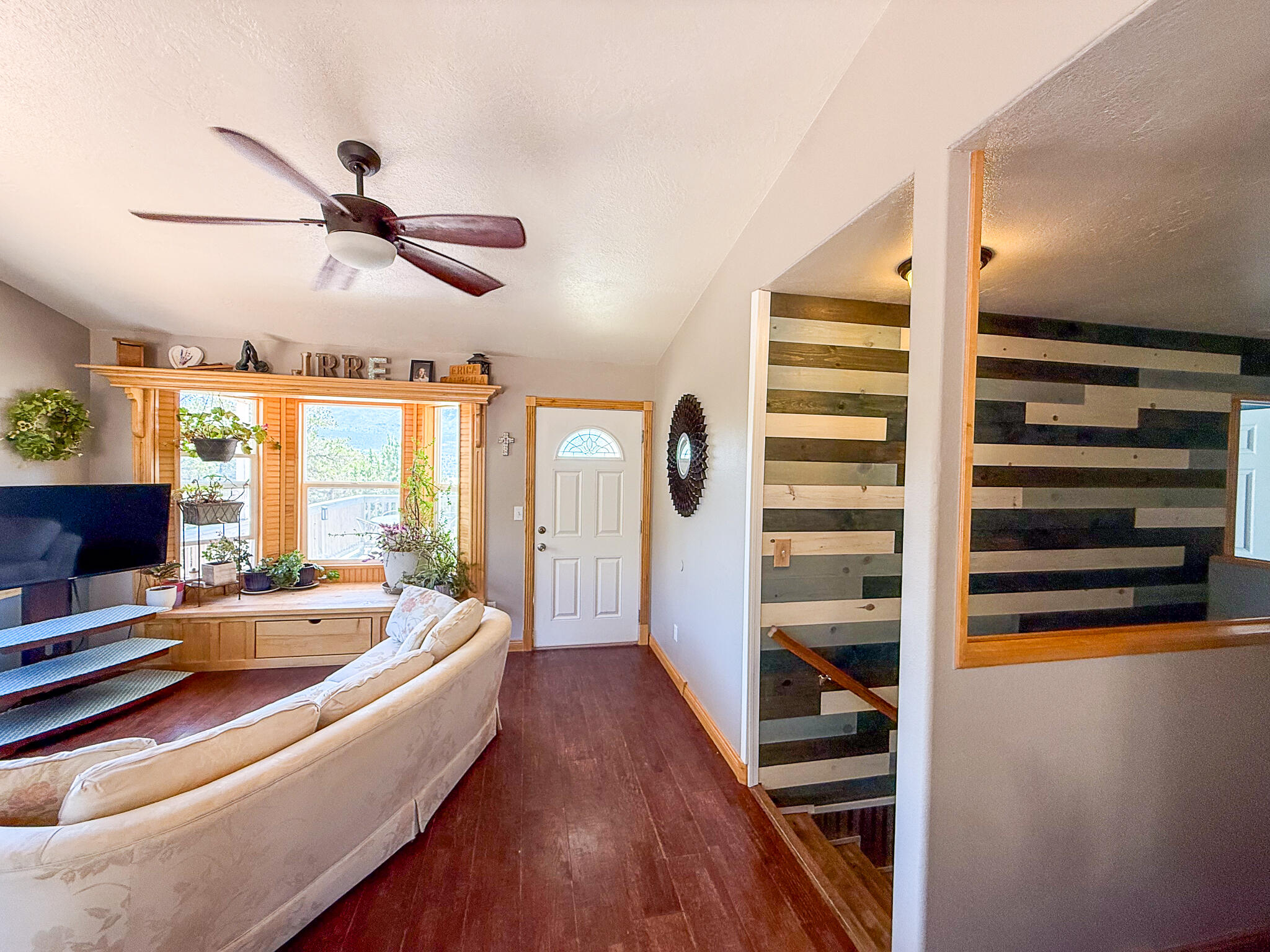 425 East Mule Deer Road Central, UT 84722 - Photo 8 of 72 living space