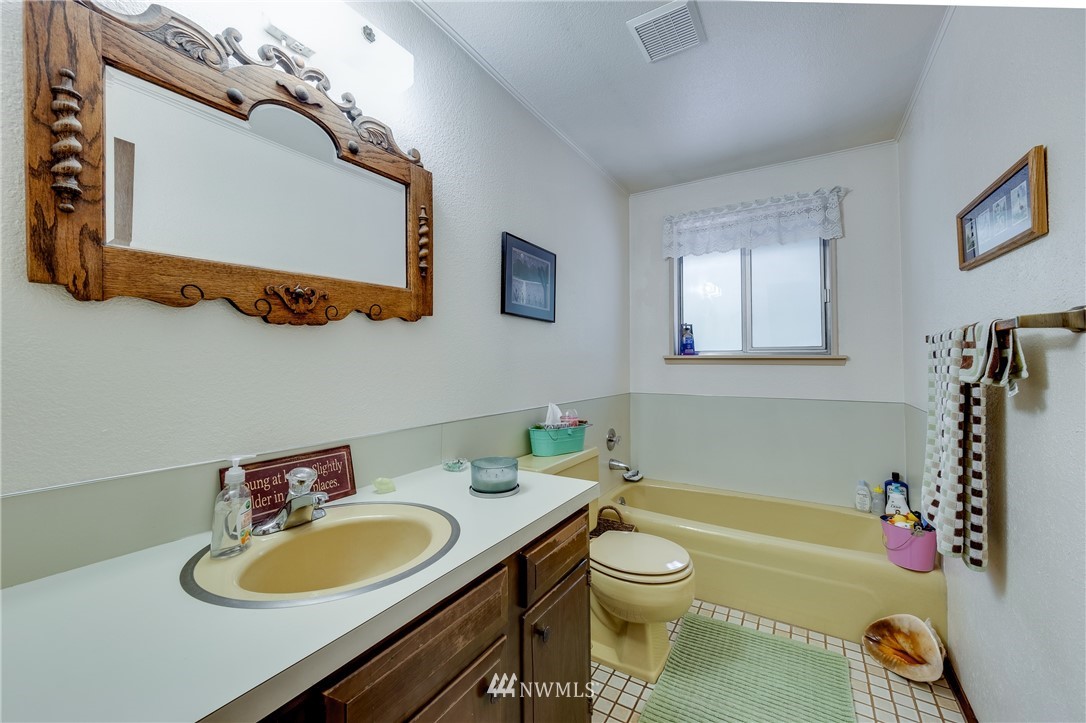 2711 Christopher Road Northwest Seabeck, WA 98380 - Photo 14 of 25 Gallery Image 14