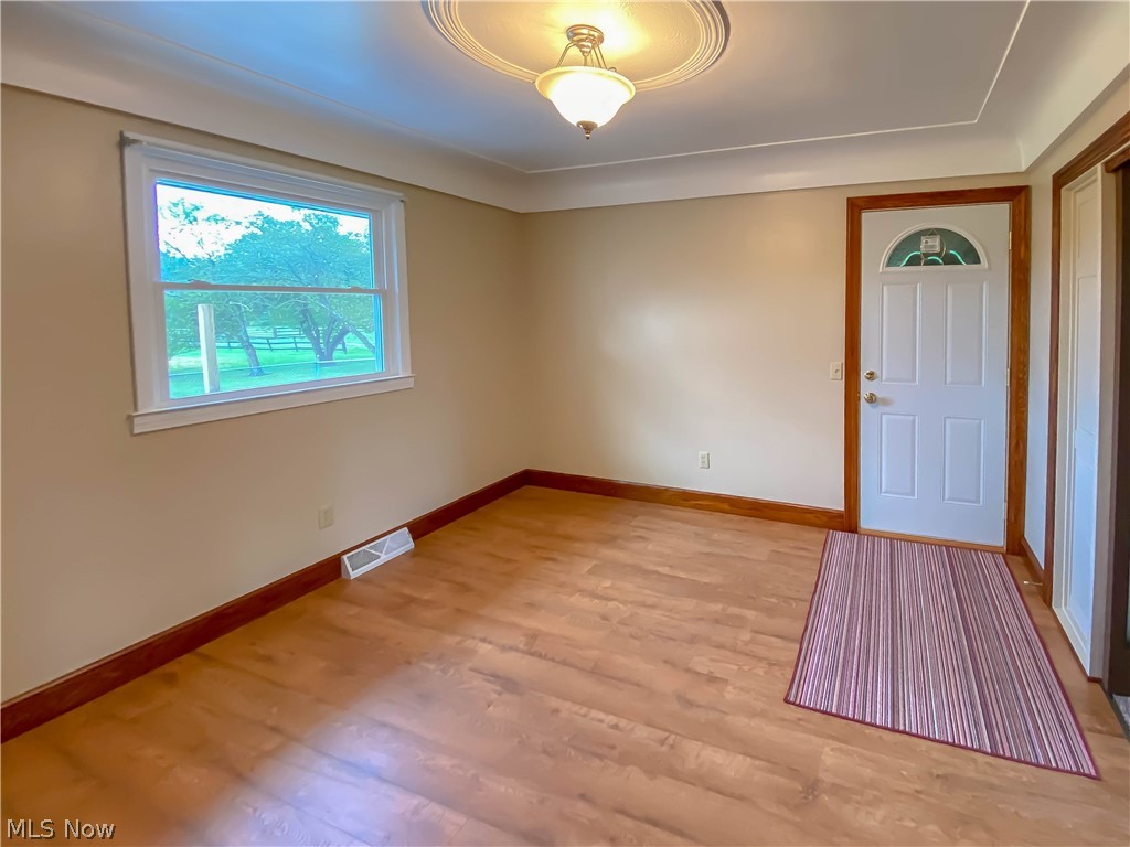 6188 Chestnut-Ridge Road Hubbard, OH 44425 - Photo 7 of 34 Gallery Image 7