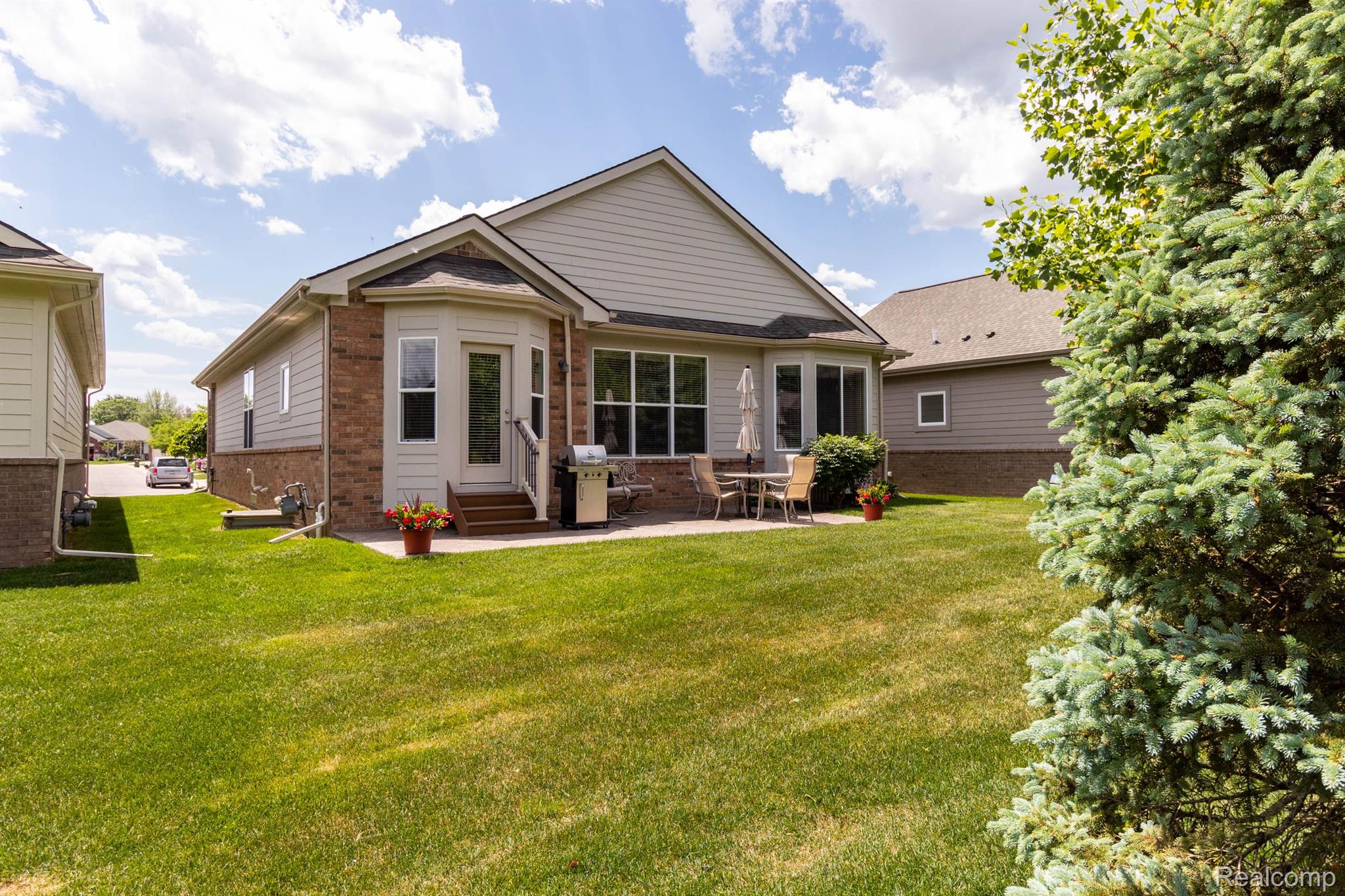 49368 Hawksburry Road Canton, MI 48188 - Photo 43 of 48 Gallery Image 43