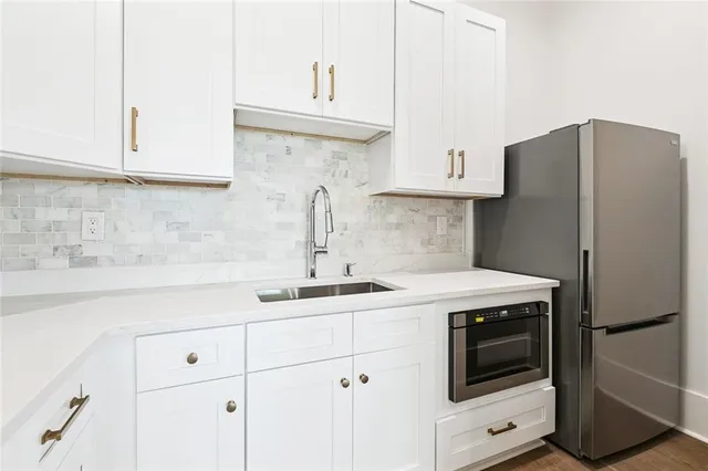 $749,900 | 1616 Green Acres Road, Metairie, LA 70003