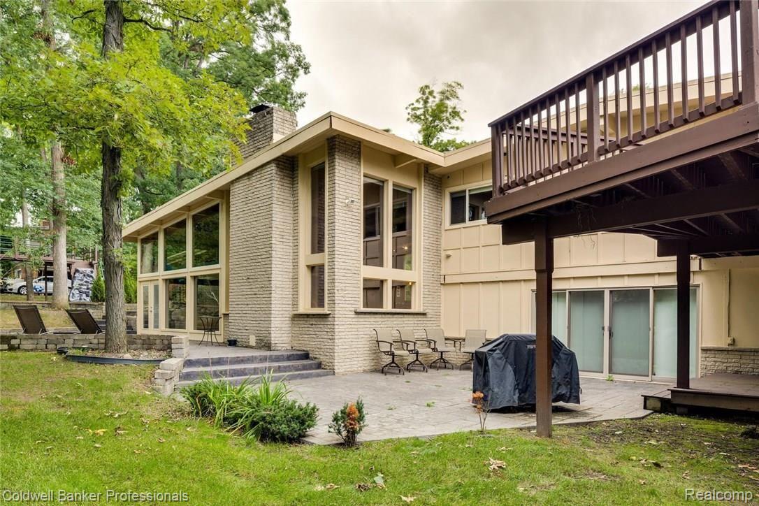 1237 Lone Pine Road Bloomfield Hills, MI 48302 - Photo 25 of 26 1237 Lone Pine Rd Bloomfield-large-027-20-1237 Lone Pine Rd027FULL-1500x1000-72dpi.jpg