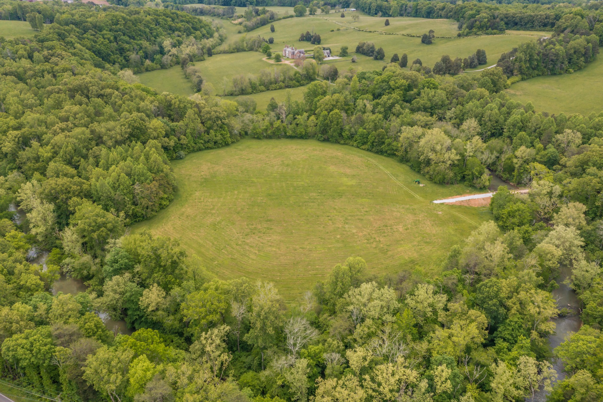 3311 Guinn Road Knoxville, TN 37932 - Photo 3 of 25 a view of a yard with a sink