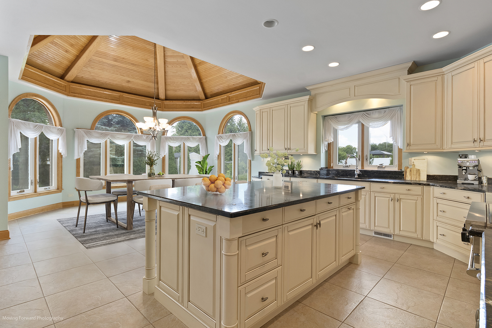 1773 Whispering Court Addison, IL 60101 - Photo 13 of 46 Gallery Image 13