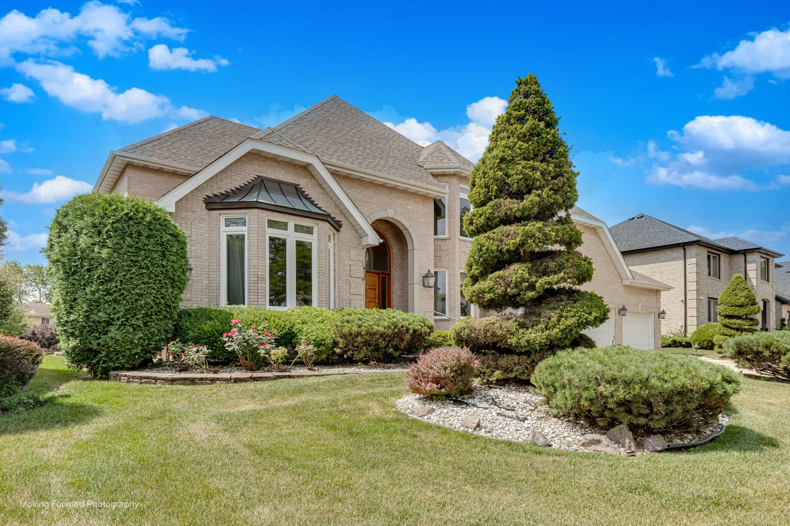 1773 Whispering Court Addison, IL 60101 - Photo 2 of 46 Gallery Image 2