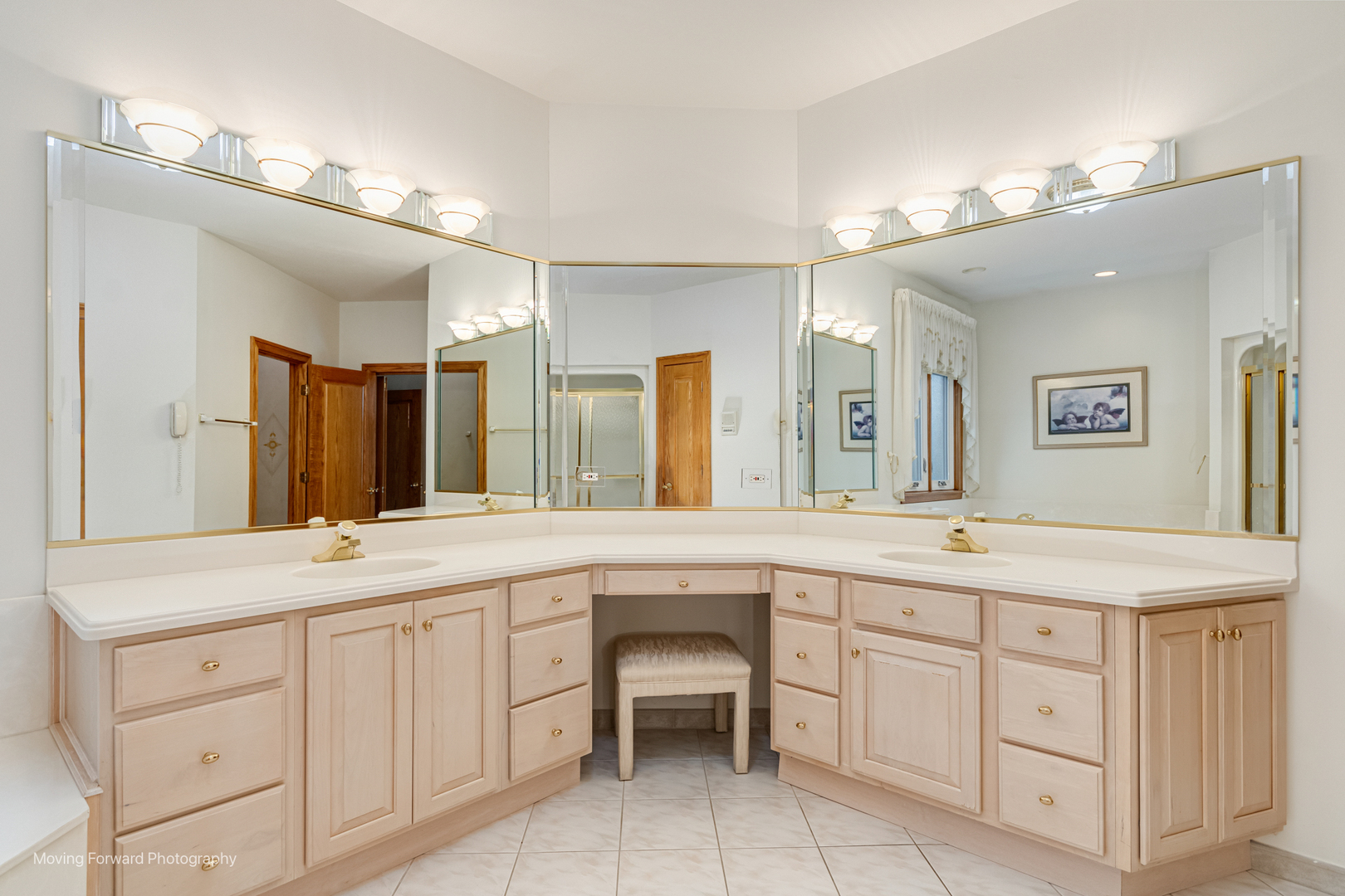 1773 Whispering Court Addison, IL 60101 - Photo 24 of 46 Gallery Image 24